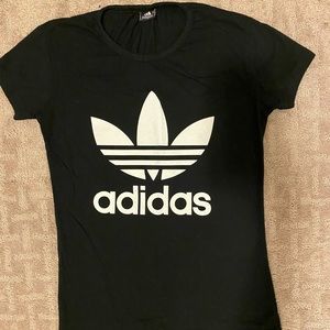 Small Women’s Black Adidas T-shirt